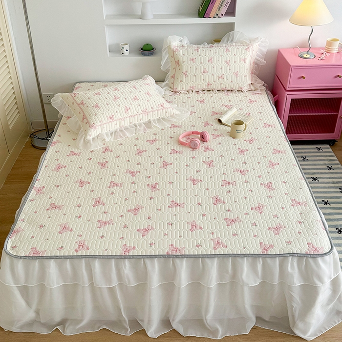 91家纺网 家纺一手货源 找家纺 昔可 新款床裙款乳胶凉席双层雪纺纱乳胶凉席三件套 玫瑰小熊