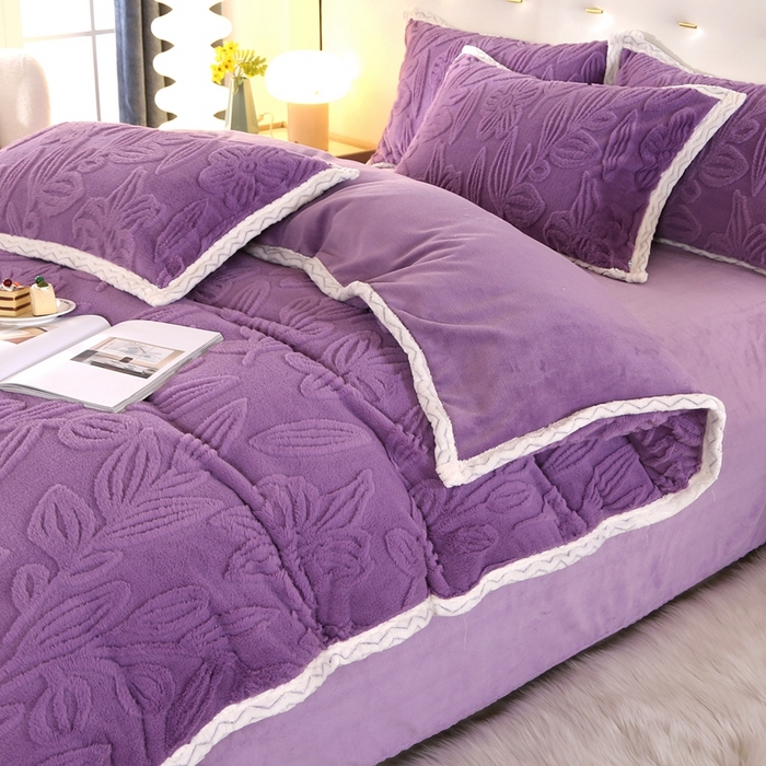 91家纺网 家纺一手货源 找家纺 芸锦豪2024新款花团雕花兔毛绒兔兔绒四件套 紫色