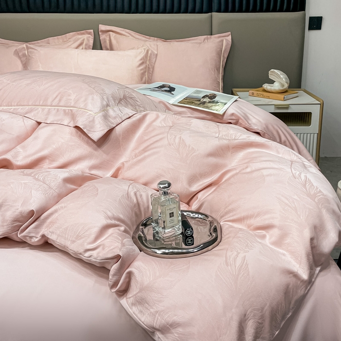 91家纺网 家纺一手货源 找家纺 艾迪尚家纺 2025新款天丝棉提花四件套 羽翼 梅子粉