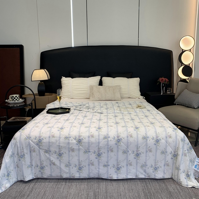 91家纺网 家纺一手货源 找家纺 奈萝家纺 2024新款A类凉感丝小凉皮夏被可机洗夏被新品空调被 谷雨