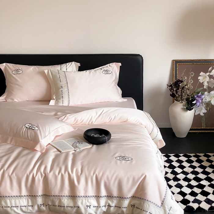 91家纺网 家纺一手货源 找家纺 馨蕊家居 2024新款LF超柔系列60天丝棉四件套-爱丽丝 爱丽丝-微醺粉