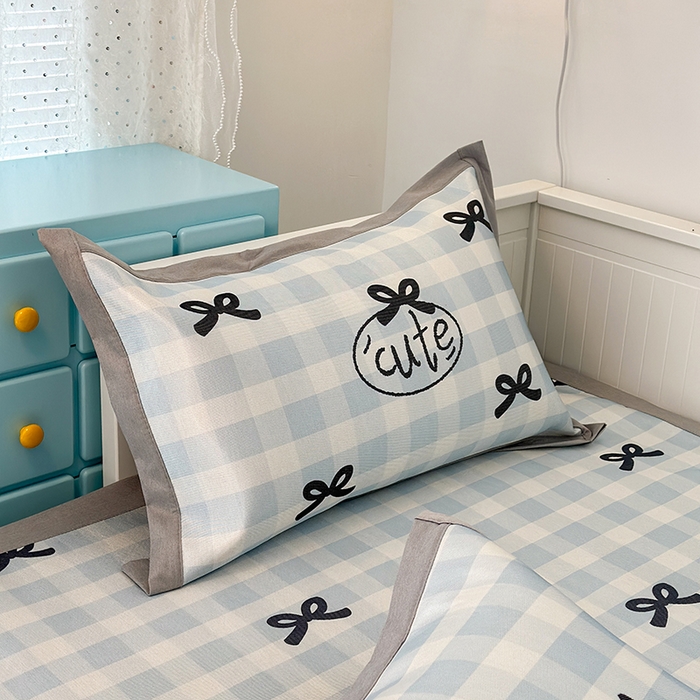 91家纺网 家纺一手货源 找家纺 昔可家纺 2024新款A类900D大版冰丝席 蝴蝶结猫咪蓝