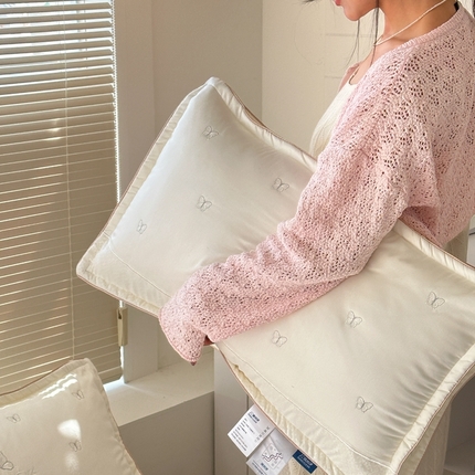 91家纺网 家纺一手货源 找家纺 （总）伟邦 2024新款浮蝶儿柔美 肤枕