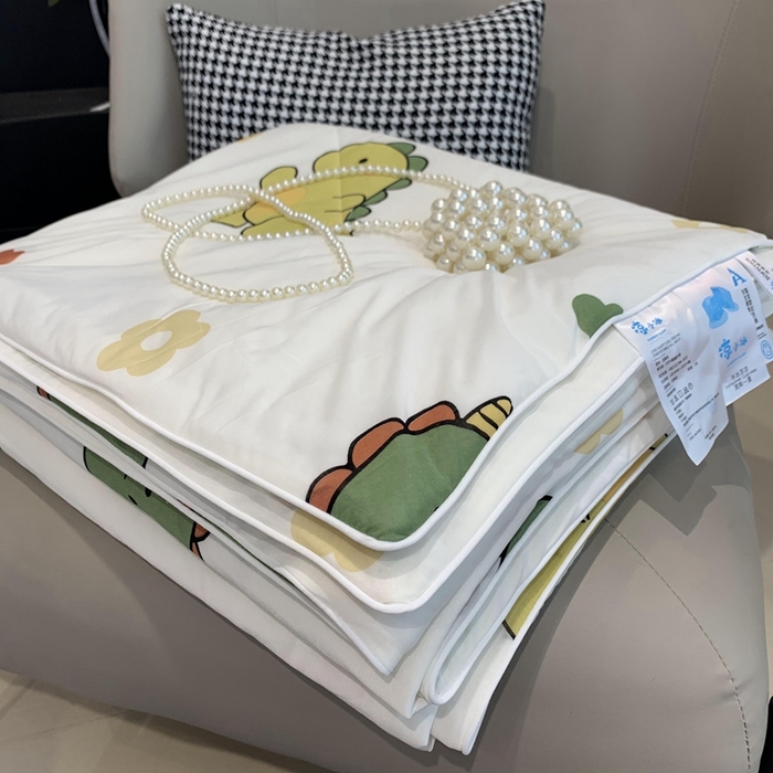 91家纺网 家纺一手货源 找家纺 奈萝家纺 2024新款A类凉感丝小凉皮夏被可机洗夏被新品空调被 恐龙