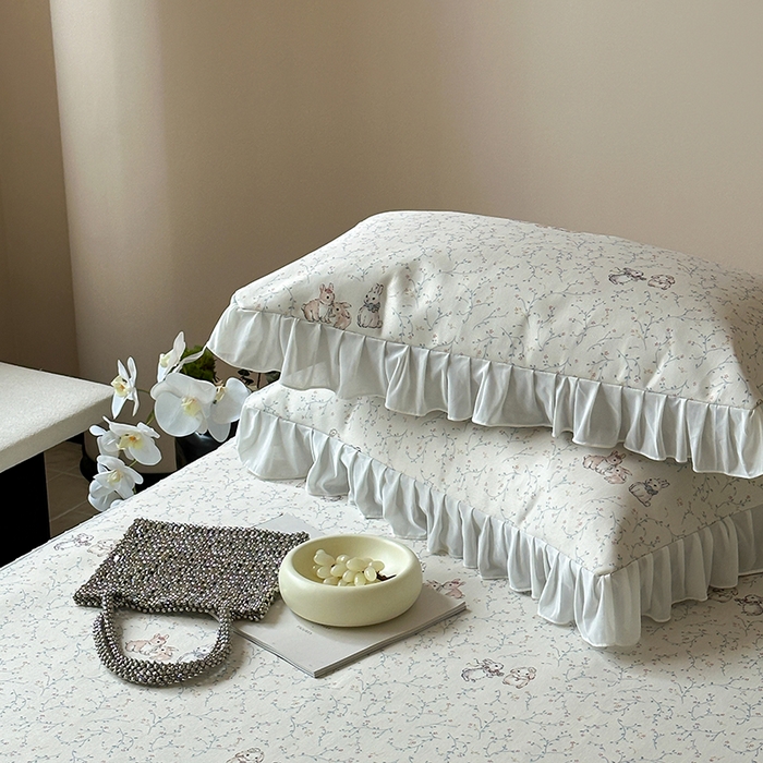 91家纺网 家纺一手货源 找家纺 昔可 2024新款A类900D仙仙雪纺纱床裙款冰丝席三件套 花楹兔