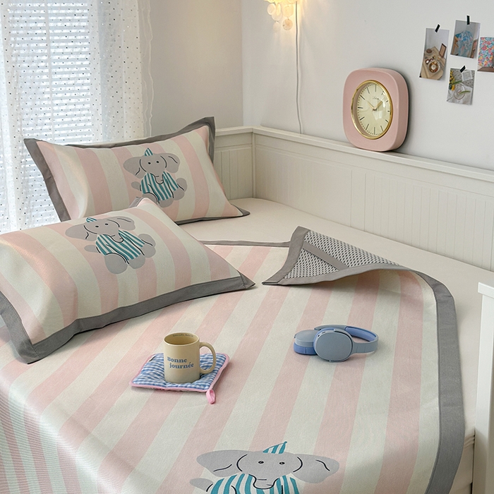 91家纺网 家纺一手货源 找家纺 昔可家纺 2024新款A类900D大版冰丝席 粉粉象