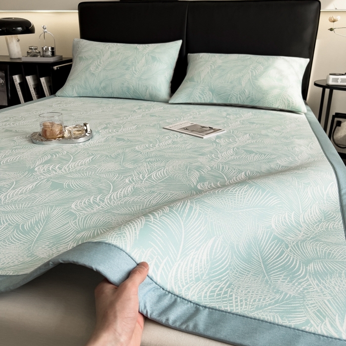 91家纺网 家纺一手货源 找家纺 慕尚家纺 2025新款1200D提花凉感席 提花席 羽毛纷飞蓝