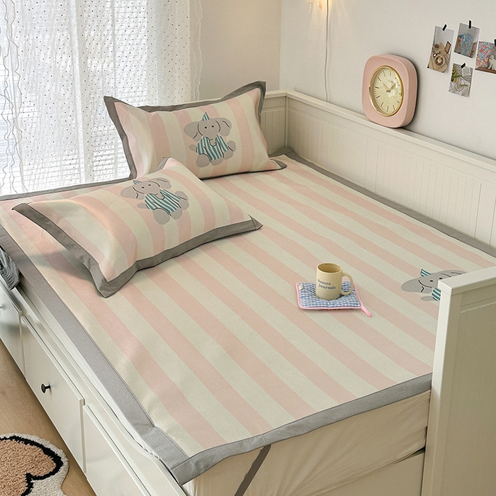 91家纺网 家纺一手货源 找家纺 昔可家纺 2024新款A类900D大版冰丝席 粉粉象