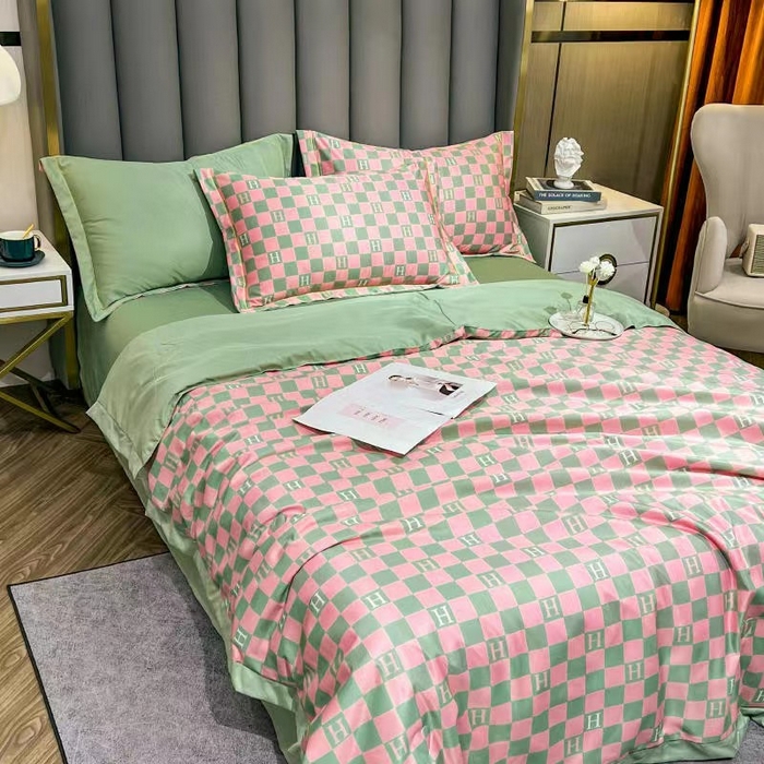 91家纺网 家纺一手货源 找家纺 丽卡家纺 2024新款水洗真丝夏被四件套 棋盘格