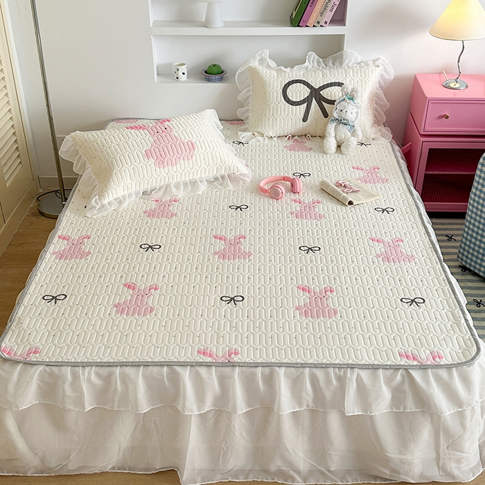 91家纺网 家纺一手货源 找家纺 昔可 新款床裙款乳胶凉席双层雪纺纱乳胶凉席三件套 蝴蝶结萌萌兔