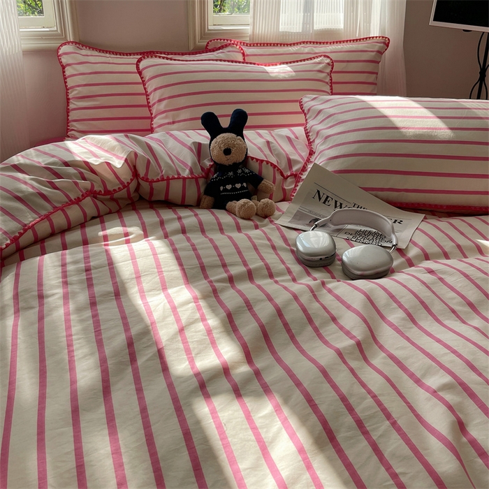 91家纺网 家纺一手货源 找家纺 857家居 2024新款贝壳边四件套 条纹-玫瑰红