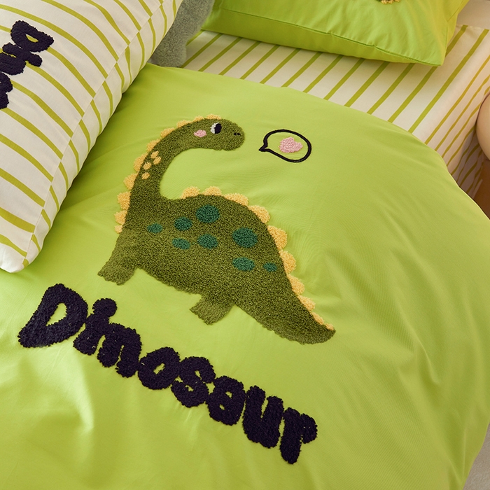 91家纺网 家纺一手货源 找家纺 怡家居 2024新款全棉印花加绣花四件套 小恐龙