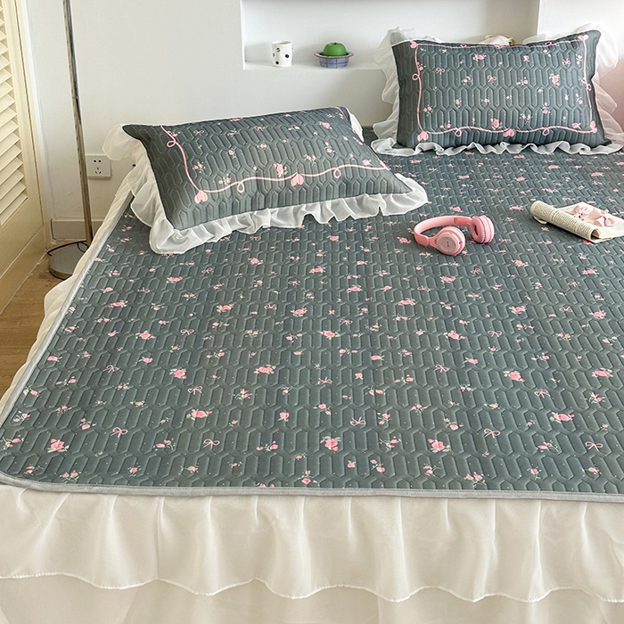 91家纺网 家纺一手货源 找家纺 昔可 新款床裙款乳胶凉席双层雪纺纱乳胶凉席三件套 复古蔷薇