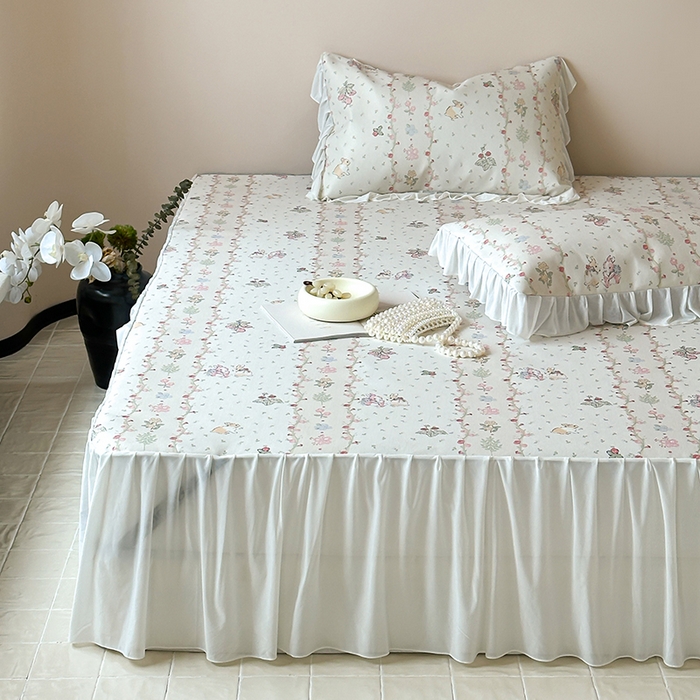 91家纺网 家纺一手货源 找家纺 昔可 2024新款A类900D仙仙雪纺纱床裙款冰丝席三件套 花朵小兔