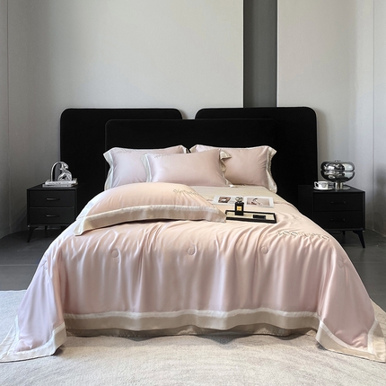 91家纺网 家纺一手货源 找家纺 优悦生活馆 2024新款工艺款冰丝刺绣夏被-蔚涞 蔚涞-粉