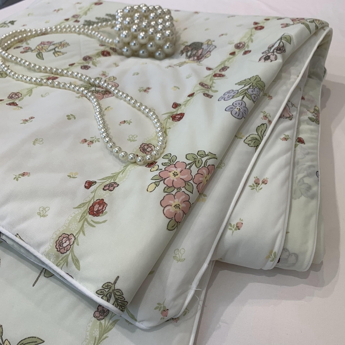 91家纺网 家纺一手货源 找家纺 奈萝家纺 2024新款A类凉感丝小凉皮夏被可机洗夏被新品空调被 清雅小兔绿