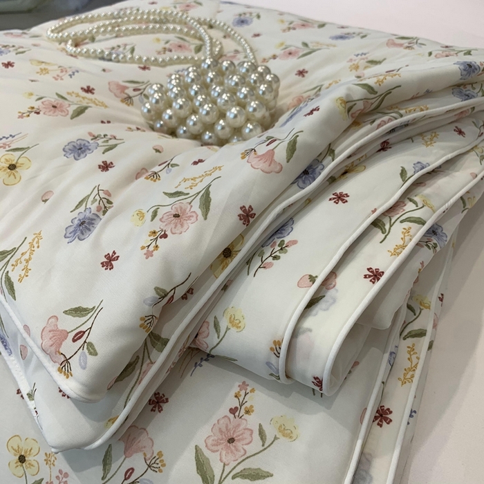 91家纺网 家纺一手货源 找家纺 奈萝家纺 2024新款A类凉感丝小凉皮夏被可机洗夏被新品空调被 暖意花开