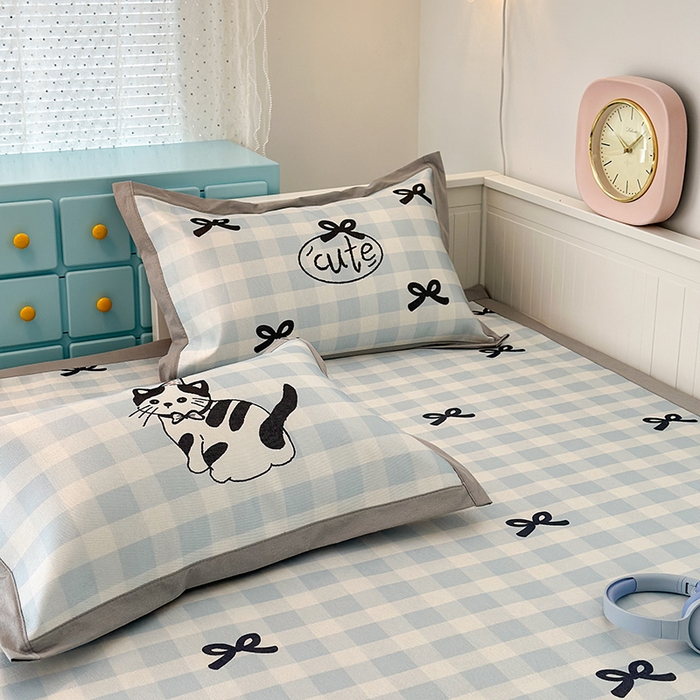 91家纺网 家纺一手货源 找家纺 昔可家纺 2024新款A类900D大版冰丝席 蝴蝶结猫咪蓝