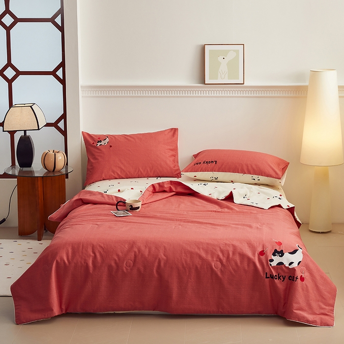 91家纺网 家纺一手货源 找家纺 怡家居 2024新款全棉印加绣夏被 夏被-樱桃小猫