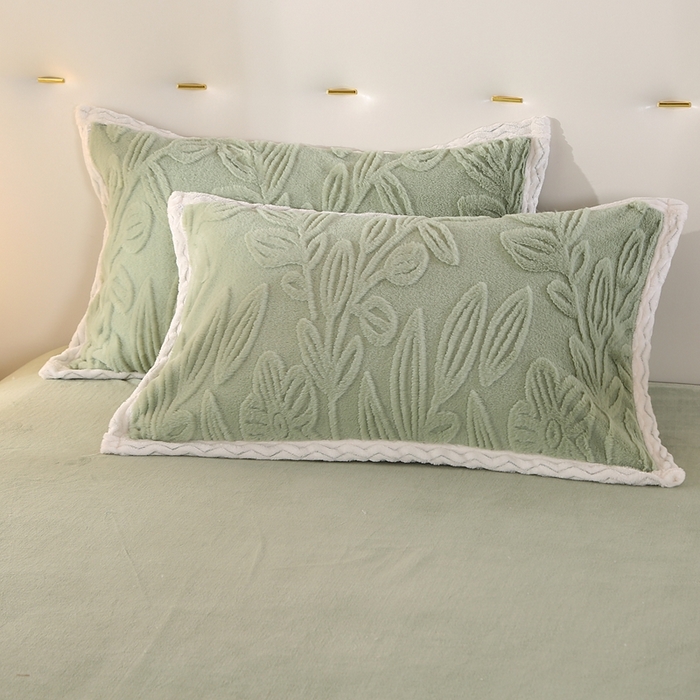 91家纺网 家纺一手货源 找家纺 芸锦豪2024新款花团雕花兔毛绒兔兔绒四件套 绿色