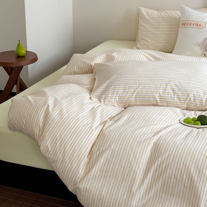 91家纺网 家纺一手货源 找家纺 艾沁 2024新款多巴胺条纹全棉色织水洗棉四件套 嫩黄条