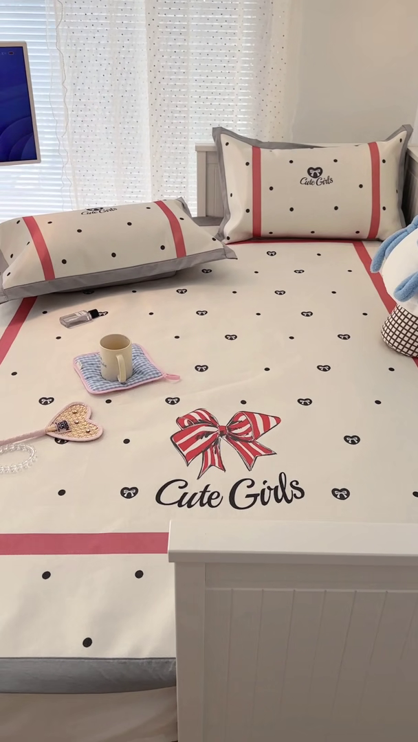 91家纺网 家纺一手货源 找家纺 昔可家纺 2024新款A类900D大版冰丝席 心心蝴蝶结