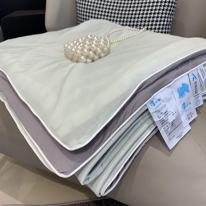 91家纺网 家纺一手货源 找家纺 奈萝家纺 2025新款A类凉感丝小凉皮夏被可机洗夏被新品空调被 香草奶冻