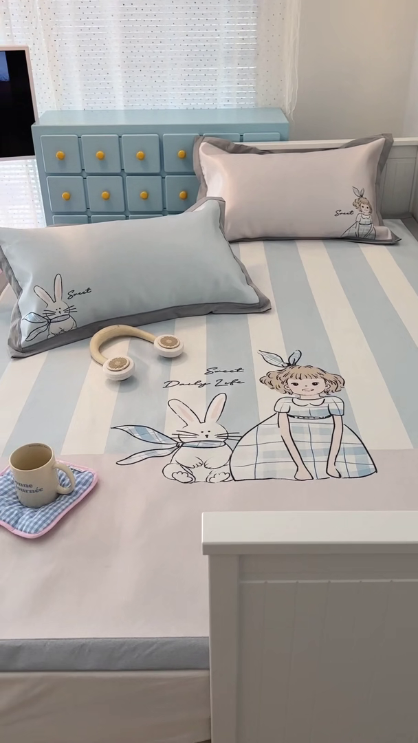 91家纺网 家纺一手货源 找家纺 昔可家纺 2024新款A类900D大版冰丝席 甜蜜少女