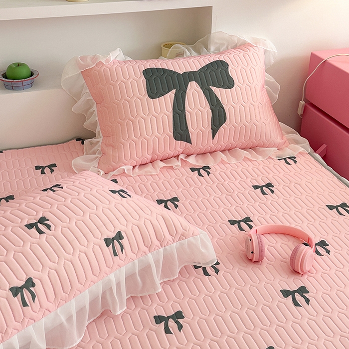 91家纺网 家纺一手货源 找家纺 昔可 新款床裙款乳胶凉席双层雪纺纱乳胶凉席三件套 黑粉蝴蝶结