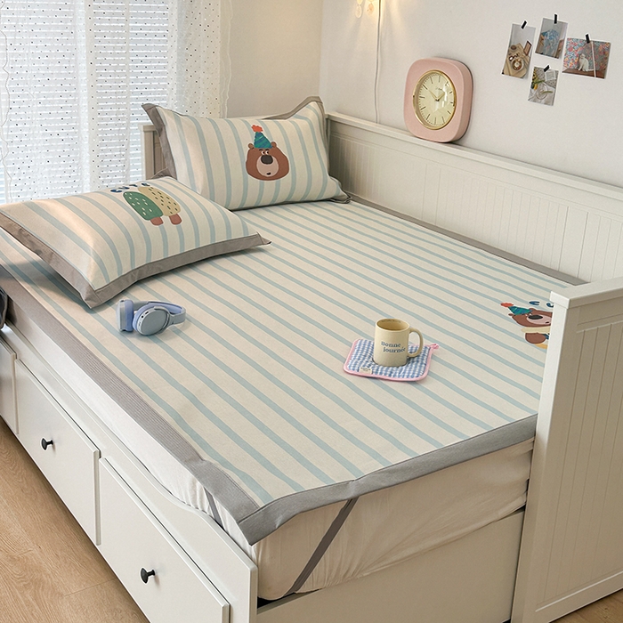 91家纺网 家纺一手货源 找家纺 昔可家纺 2024新款A类900D大版冰丝席 可爱熊