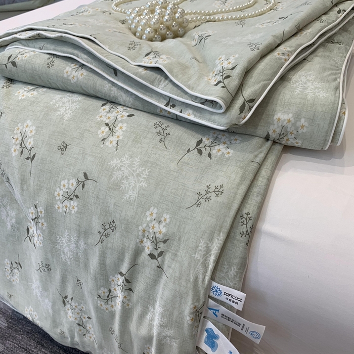 91家纺网 家纺一手货源 找家纺 奈萝家纺 2024新款A类凉感丝小凉皮夏被可机洗夏被新品空调被 兰亭序绿