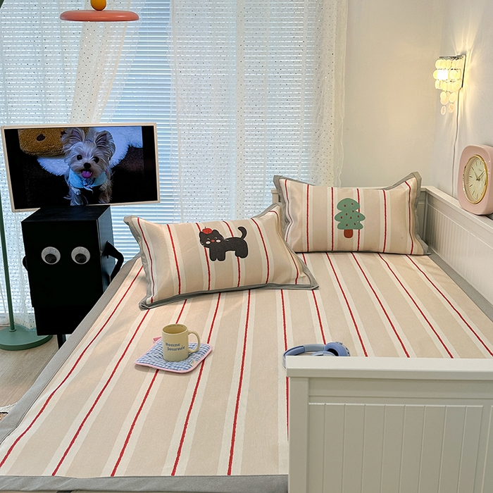 91家纺网 家纺一手货源 找家纺 昔可家纺 2024新款A类900D大版冰丝席 树林小黑猫