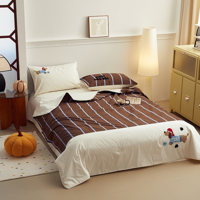 91家纺网 家纺一手货源 找家纺 怡家居 2024新款全棉印加绣夏被 夏被-腊肠狗