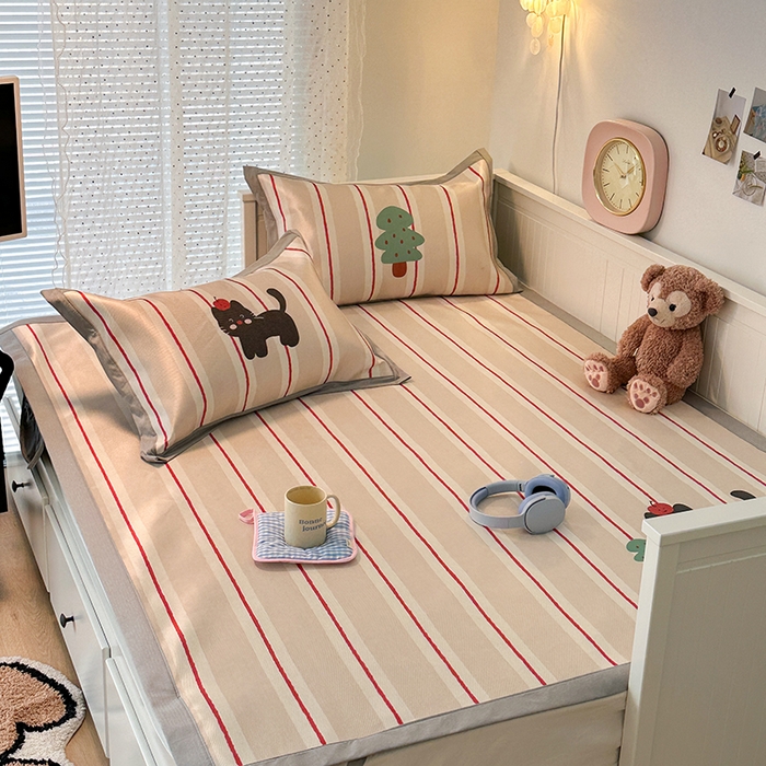 91家纺网 家纺一手货源 找家纺 昔可家纺 2024新款A类900D大版冰丝席 树林小黑猫