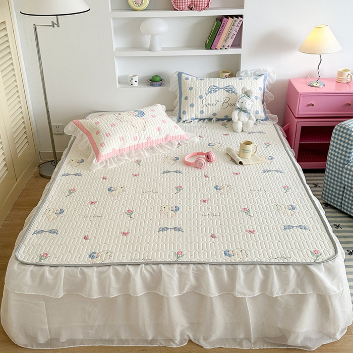 91家纺网 家纺一手货源 找家纺 昔可 新款床裙款乳胶凉席双层雪纺纱乳胶凉席三件套 郁金香花蜜兔