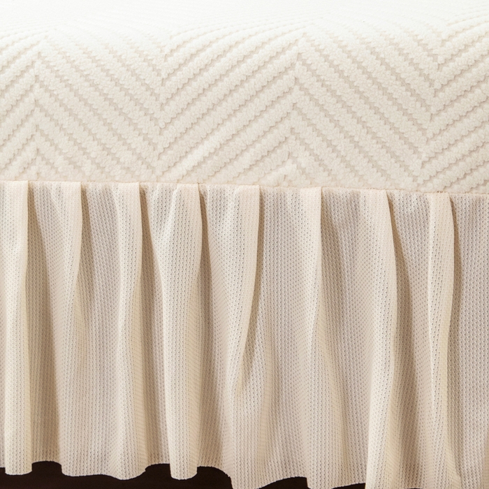 91家纺网 家纺一手货源 找家纺 千彤 2024新款裙边款弹力沙发套罩拉花绒人字纹系列沙发笠 米黄