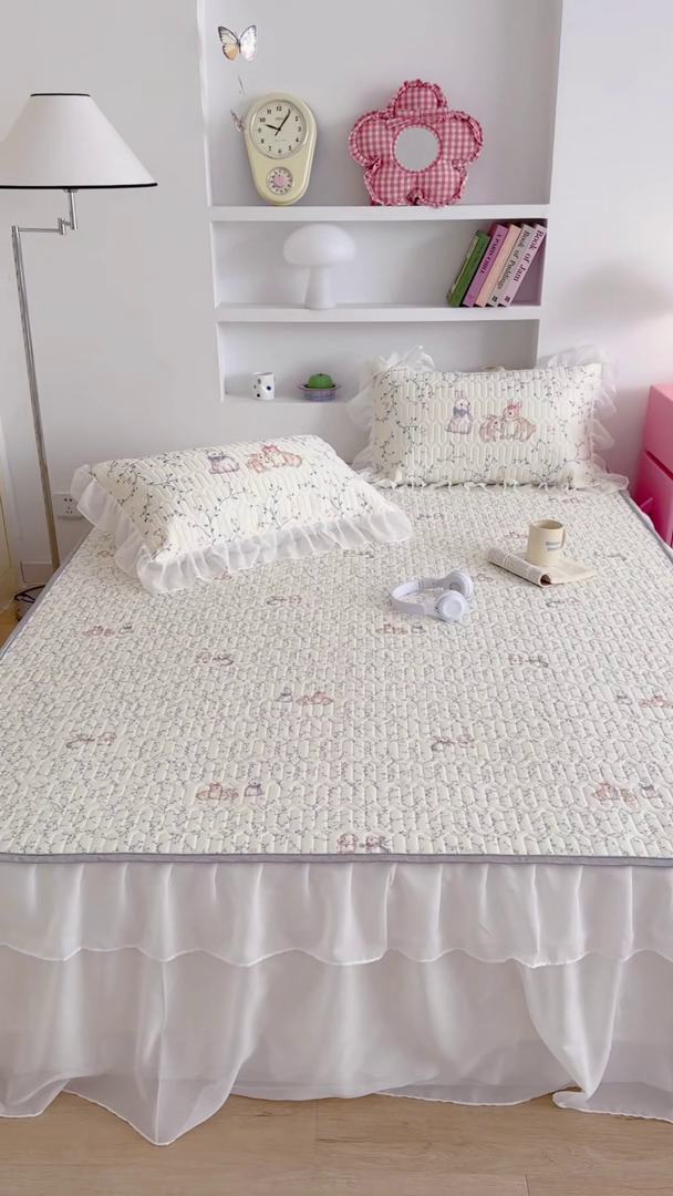 91家纺网 家纺一手货源 找家纺 昔可 新款床裙款乳胶凉席双层雪纺纱乳胶凉席三件套 花枝兔