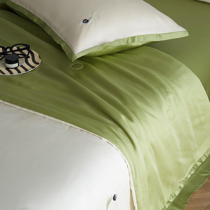 91家纺网 家纺一手货源 找家纺 安莱生活 2024新款莱赛尔天丝绣花夏被四件套-宽边系列 夏被-郁金香