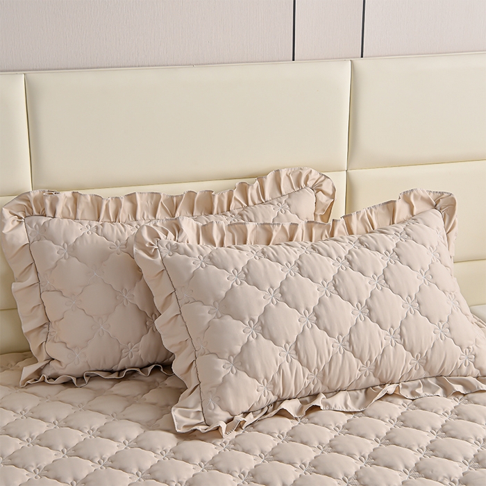 91家纺网 家纺一手货源 找家纺 床笠人家 2025新款亲肤磨毛夹棉床裙 卡其色