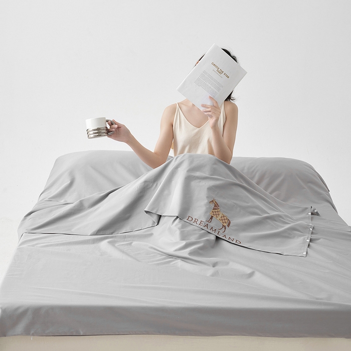 91家纺网 家纺一手货源 找家纺 千朵森 2024新款A类长绒棉刺绣睡袋 漾-雅士灰