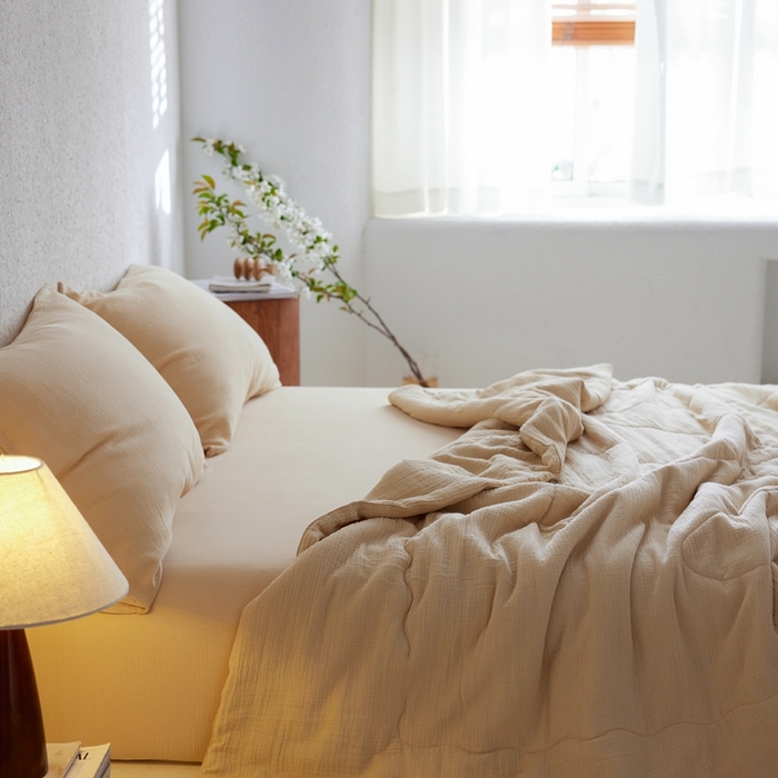 91家纺网 家纺一手货源 找家纺 安莱生活 2024新款绉纱夏被及夏被四件套 绉纱夏被-曲奇