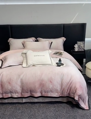 91家纺网 家纺一手货源 找家纺 若未家居 2025新款超细旦天丝棉数码印花套件-马尔代夫 马尔代夫 粉