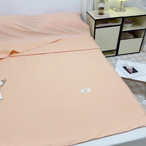 91家纺网 家纺一手货源 找家纺 眠博士 2024新款60贡缎提花 旅行睡袋场景一暖光 睡袋-提花橘粉