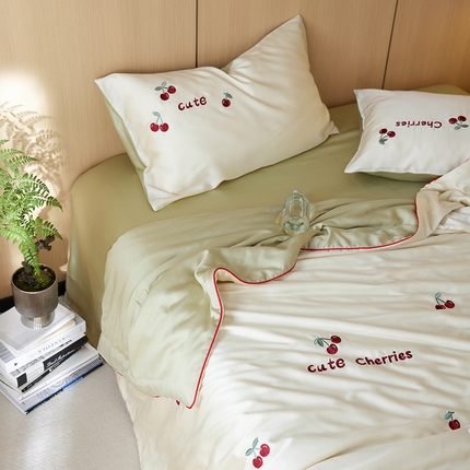 91家纺网 家纺一手货源 找家纺 安莱生活 2024新款莱赛尔天丝绣花夏被四件套-萌神系列 夏被-车厘子