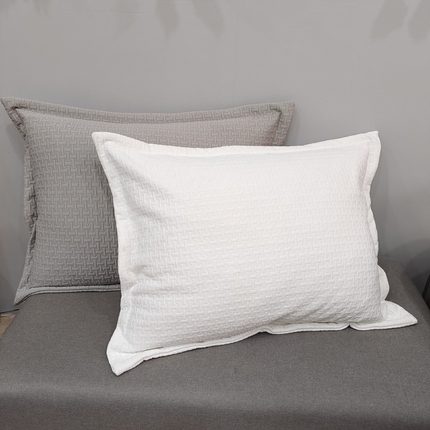 91家纺网 家纺一手货源 找家纺 澜屿 25款灰白软糯提花大靠枕 白色
