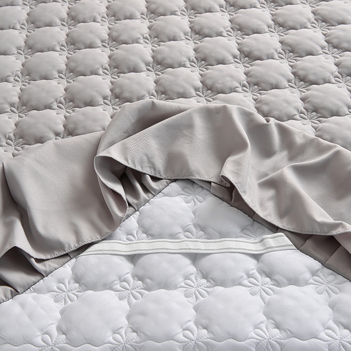 91家纺网 家纺一手货源 找家纺 床笠人家 2025新款亲肤磨毛夹棉床裙 绅士灰