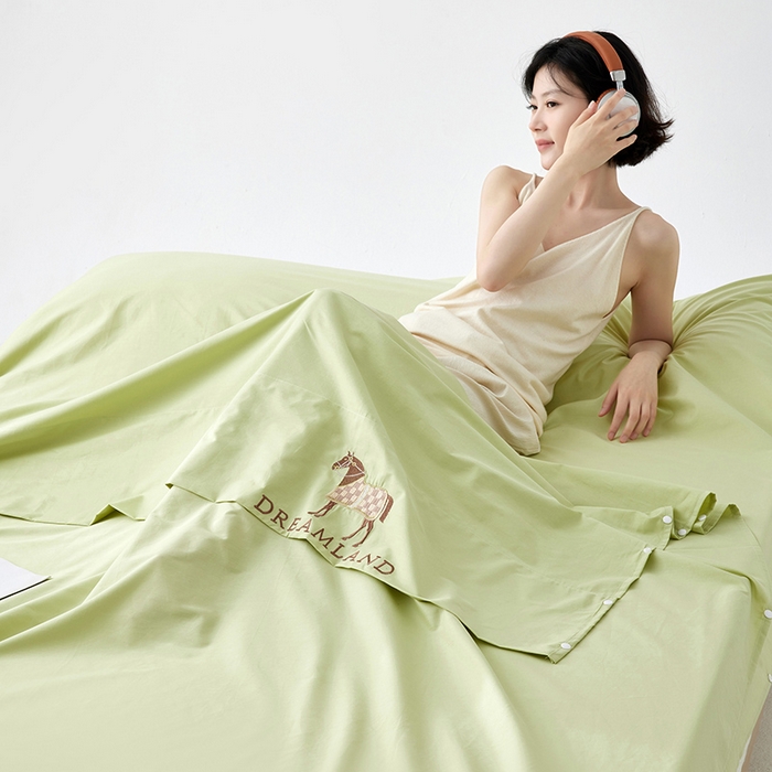 91家纺网 家纺一手货源 找家纺 千朵森 2024新款A类长绒棉刺绣睡袋 漾-莺茶绿