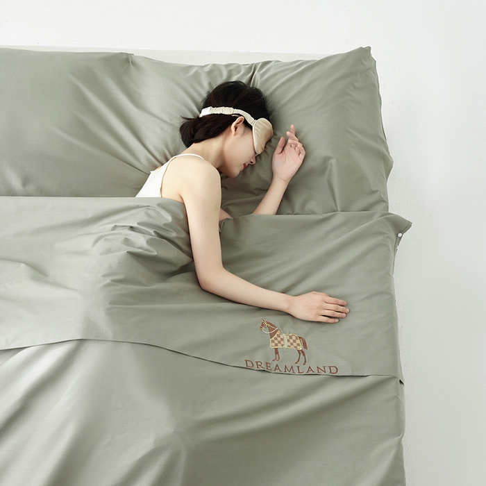 91家纺网 家纺一手货源 找家纺 千朵森 2024新款A类长绒棉刺绣睡袋 漾-烟灰绿