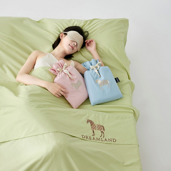 91家纺网 家纺一手货源 找家纺 千朵森 2024新款A类长绒棉刺绣睡袋 漾-莺茶绿