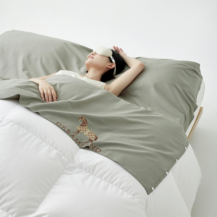 91家纺网 家纺一手货源 找家纺 千朵森 2024新款A类长绒棉刺绣睡袋 漾-烟灰绿